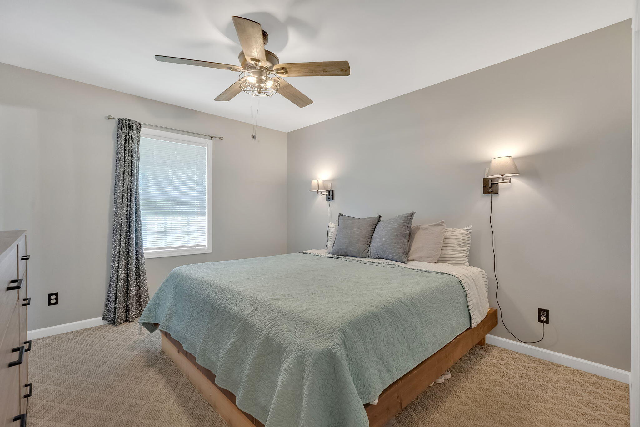 208 Mitchell Road Kingsport, TN 37663 - Photo 17 of 32 5-web-or-mls-217A8383