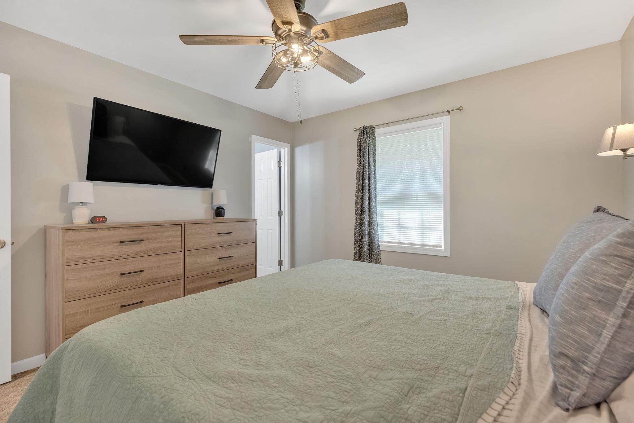 208 Mitchell Road Kingsport, TN 37663 - Photo 18 of 32 6-web-or-mls-217A8388