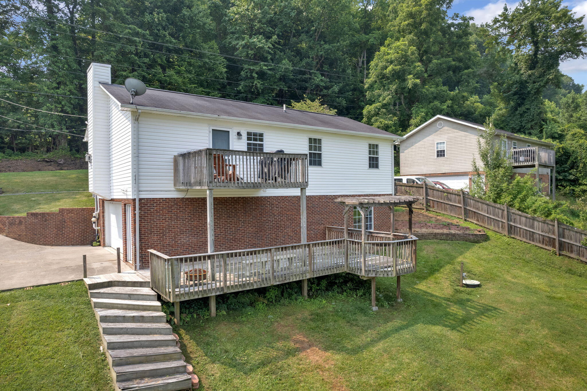 208 Mitchell Road Kingsport, TN 37663 - Photo 26 of 32 32-web-or-mls-DJI_0685