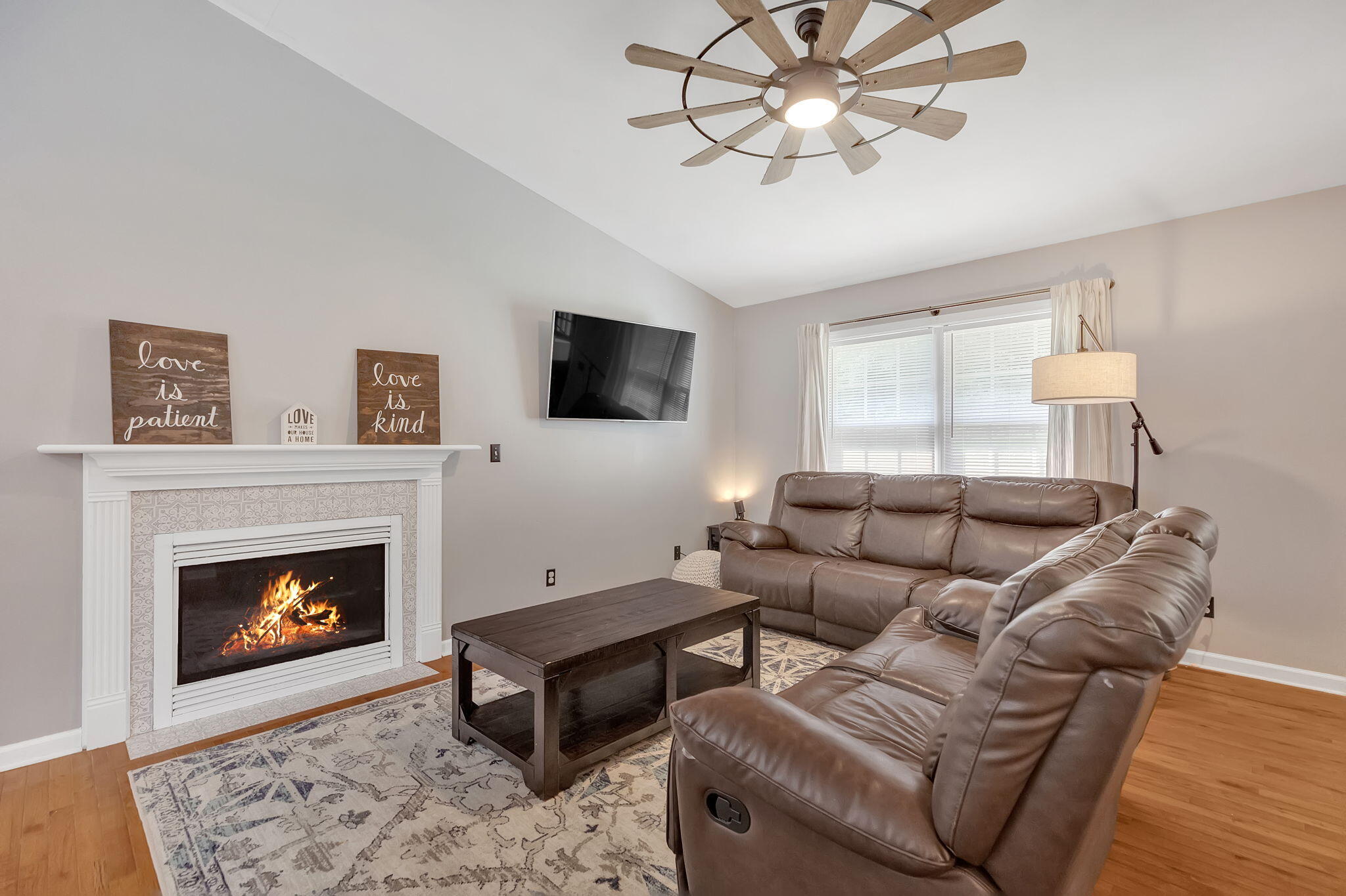 208 Mitchell Road Kingsport, TN 37663 - Photo 6 of 32 15-web-or-mls-217A8433