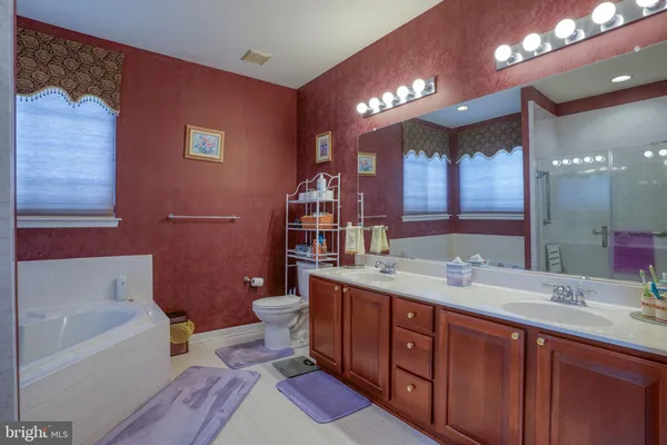 $460,000 | 2 West Bullrush Drive, Milford, DE 19963
