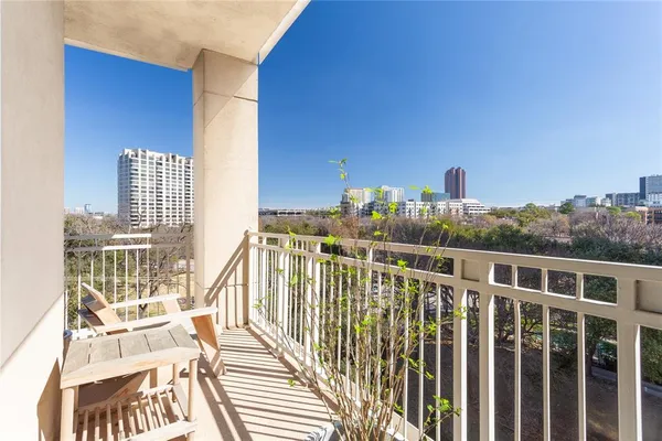 $4,700 | 3225 Turtle Creek Boulevard, Unit 447, Dallas, TX 75219