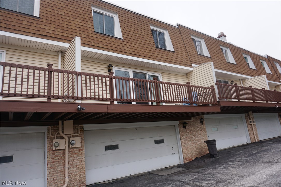 6472 State Road, Unit J9 Parma, OH 44134 - Photo 14 of 16