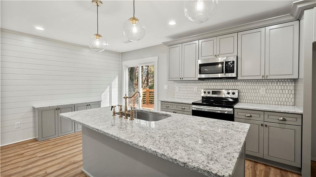 1384 Epworth Street Southwest Atlanta, GA 30310 - Photo 2 of 21