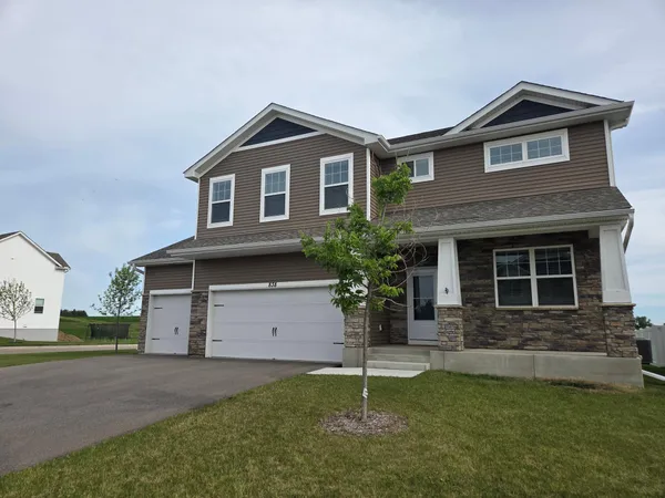$2,995 | 838 Foxglove Terrace, Waconia, MN 55387
