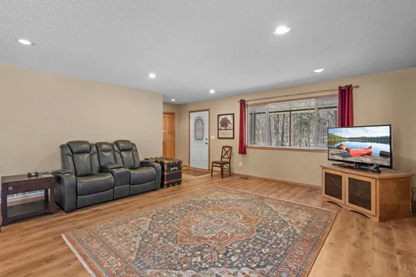 $725,000 | 13954 Duffield Avenue Northwest, Monticello, MN 55362