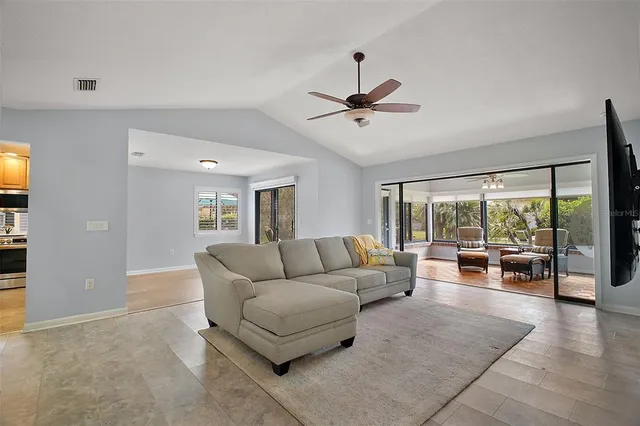 $345,000 | 102 Cedar Way, Yalaha, FL 34797