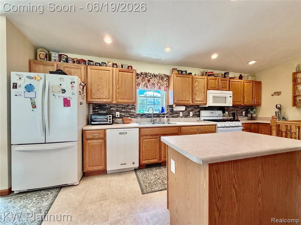 6069 Harris Road Jeddo, MI 48032 - Photo 10 of 33