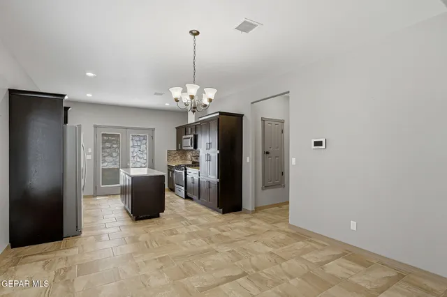 $300,000 | 465 Prime Desert Drive, El Paso, TX 79932