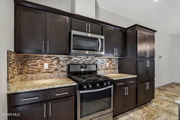 $318,000 | 465 Prime Desert Drive, El Paso, TX 79932