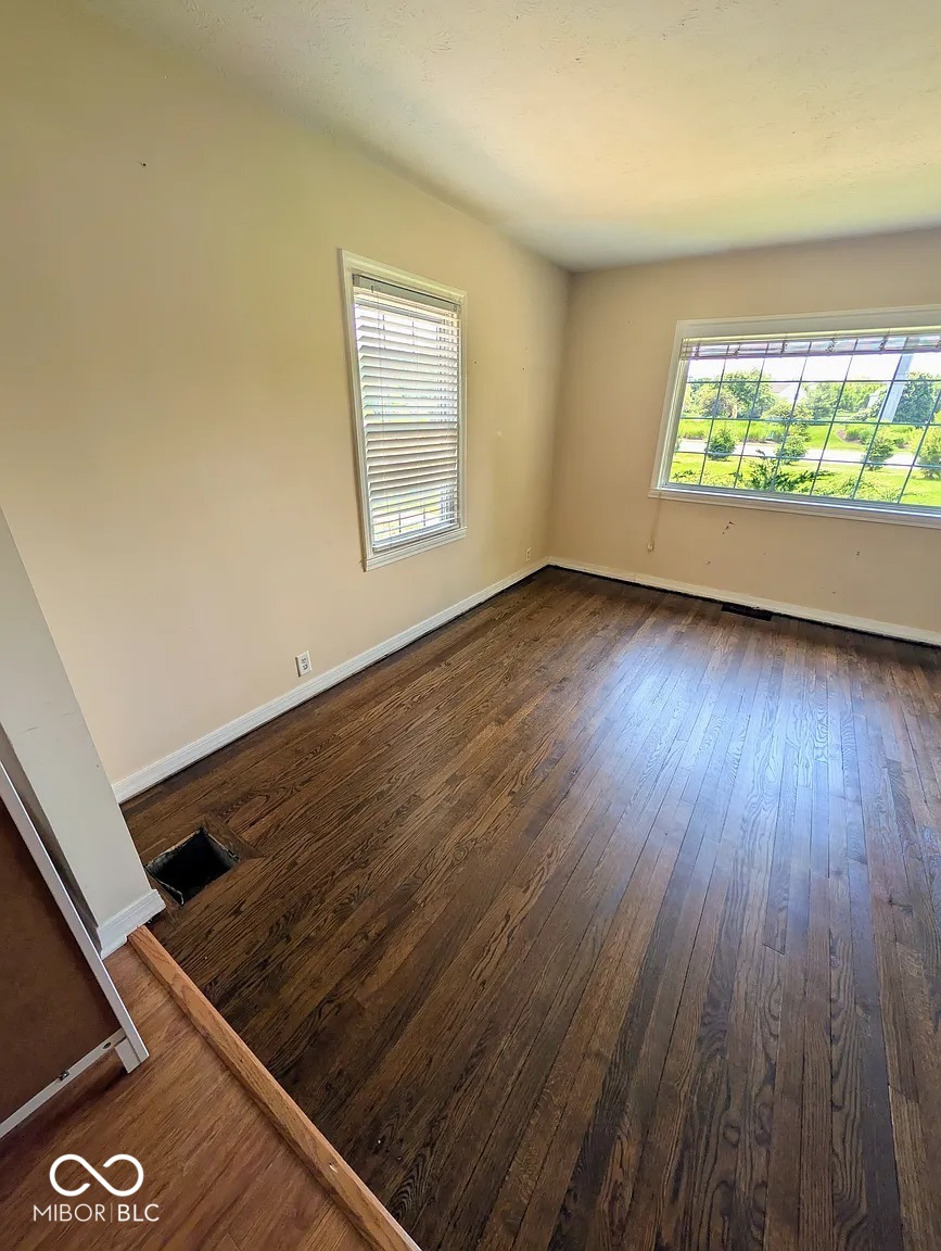 3660 West Smith Valley Road Greenwood, IN 46142 - Photo 10 of 27 Gallery Image 10