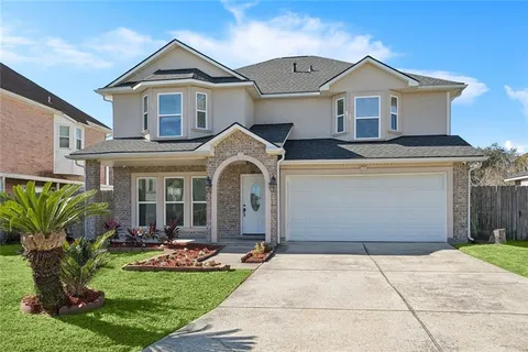 $349,000 | 8 Lake Lynn Drive, Harvey, LA 70058