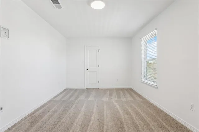 $349,000 | 8 Lake Lynn Drive, Harvey, LA 70058