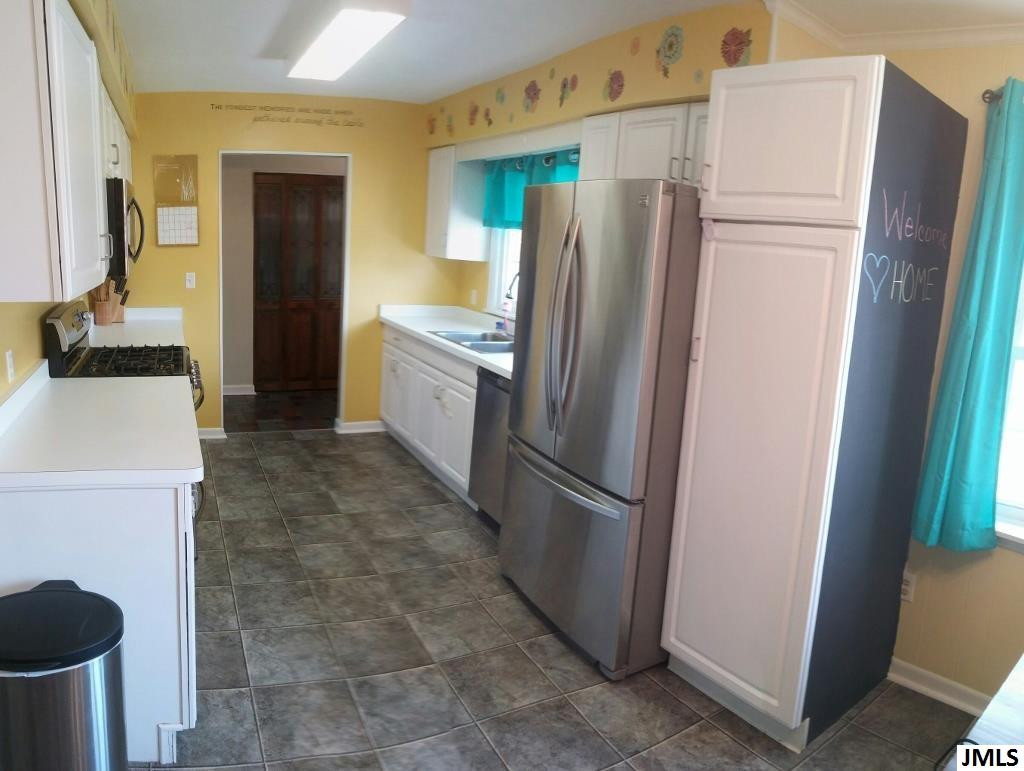 2433 Smiley Way Jackson, MI 49203 - Photo 9 of 36 Photo 9