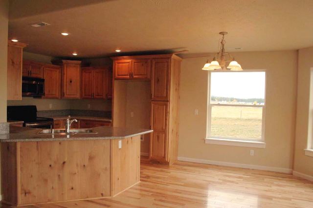 12209 East Blanchard Road Elk, WA 99009 - Photo 3 of 9 Gallery Image 3