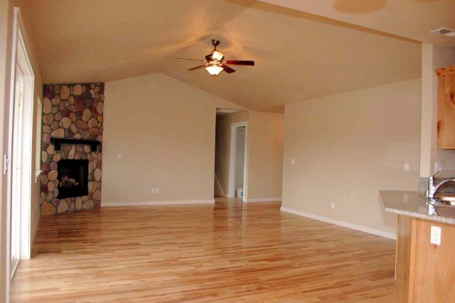 12209 East Blanchard Road Elk, WA 99009 - Photo 5 of 9 Gallery Image 5