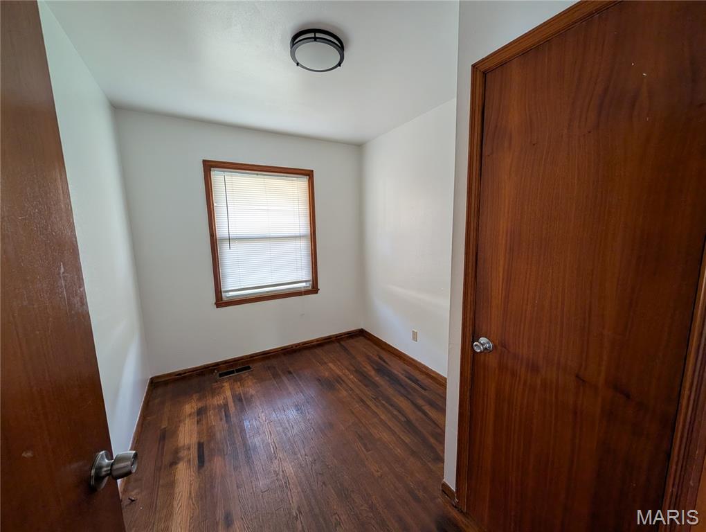 432 Midlothian Road St. Louis, MO 63137 - Photo 8 of 10