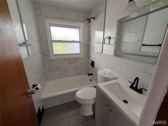 $1,195 | 432 Midlothian Road, St. Louis, MO 63137