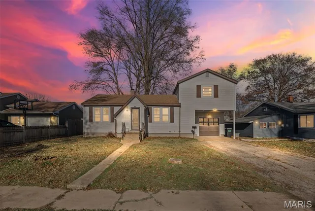 $249,900 | 1017 West Green Street, Mascoutah, IL 62258