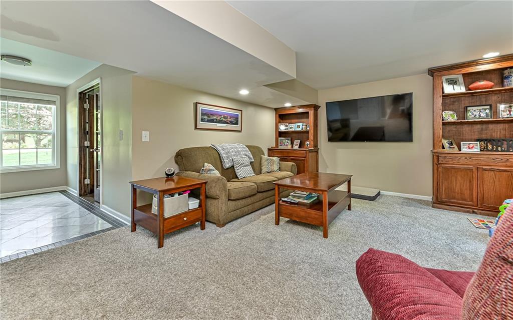 3906 Shepard Road Gibsonia, PA 15044 - Photo 5 of 25 Gallery Image 5
