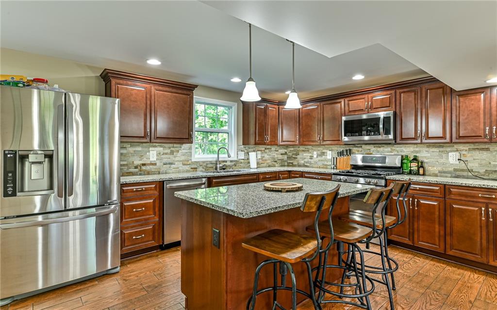 3906 Shepard Road Gibsonia, PA 15044 - Photo 8 of 25 Gallery Image 8