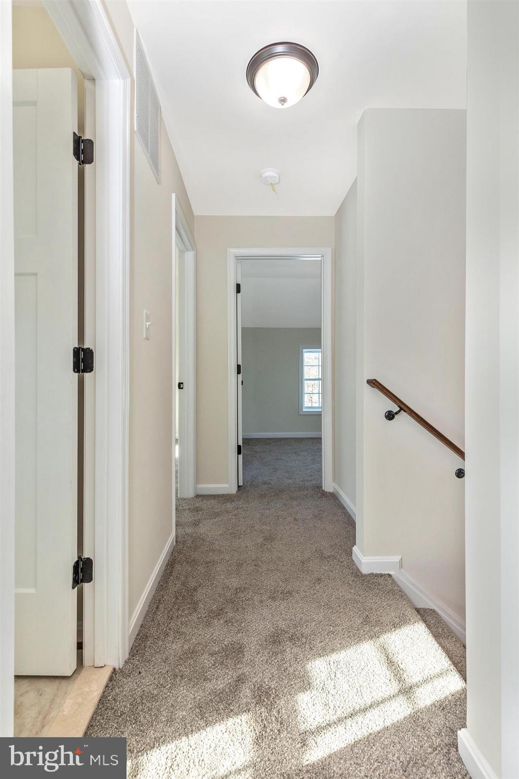 10602 Bethel Road Frederick, MD 21702 - Photo 15 of 33 2nd floor hallway