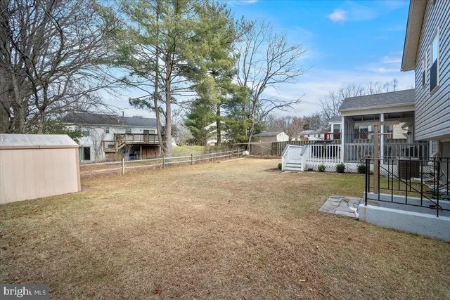 a view of a outdoor space with a street