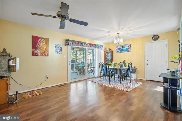 $584,900 | 8217 Mountain Laurel Lane, Gaithersburg, MD 20879