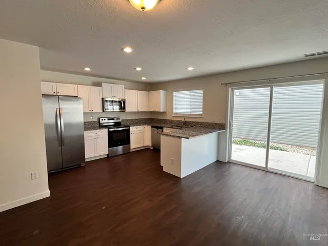 $400,000 | 9201 West Shelterwood Drive, Boise, ID 83709