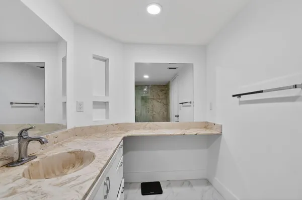 $3,500 | 9903 Boca Gardens Trail, Boca Raton, FL 33496