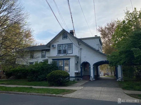 $1,800 | 76 South Adelaide Avenue, Highland Park, NJ 08904
