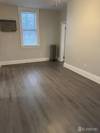 $1,800 | 76 South Adelaide Avenue, Highland Park, NJ 08904