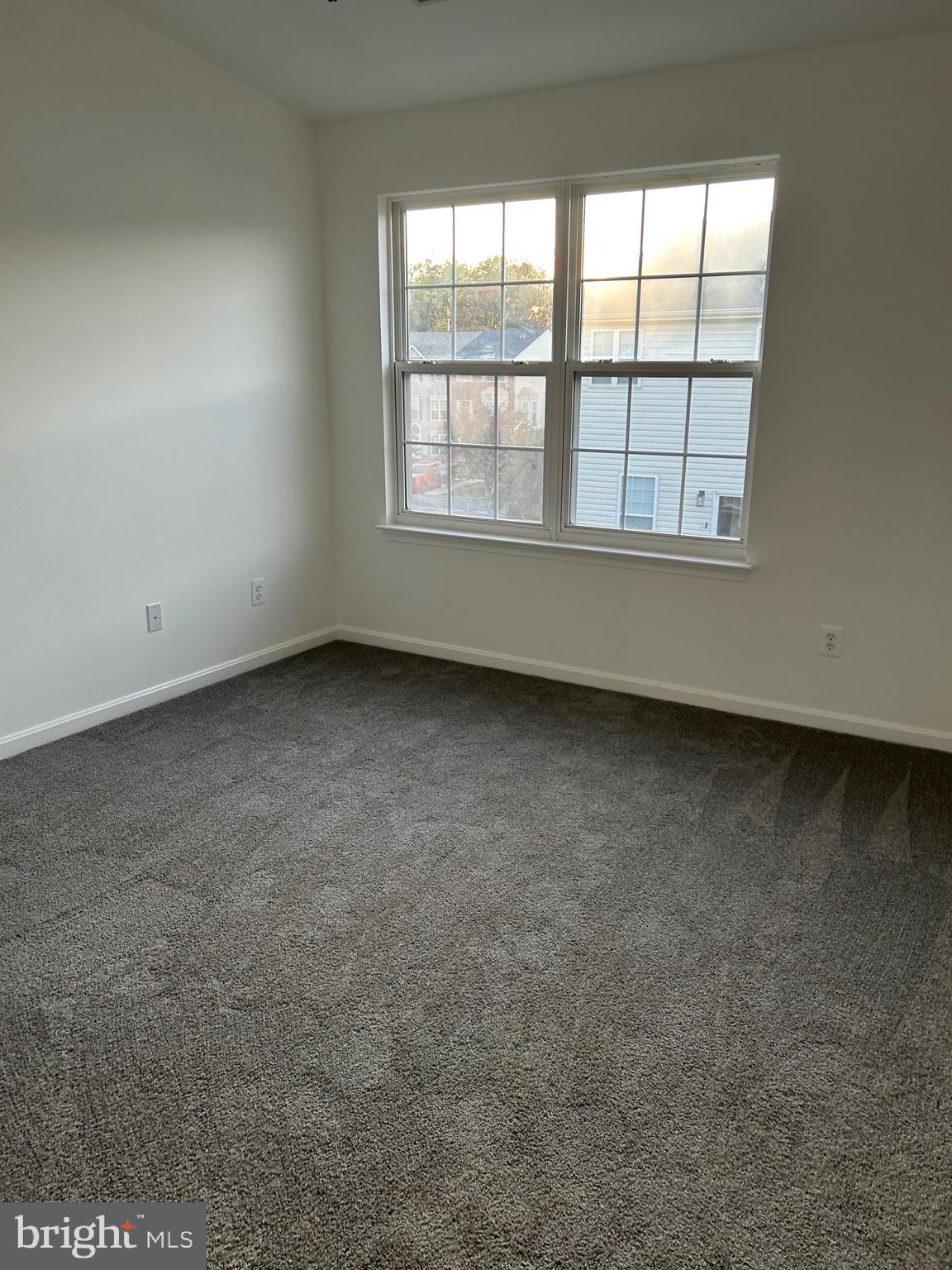 662 Luthardt Road Middle River, MD 21220 - Photo 25 of 52 an empty room with a window