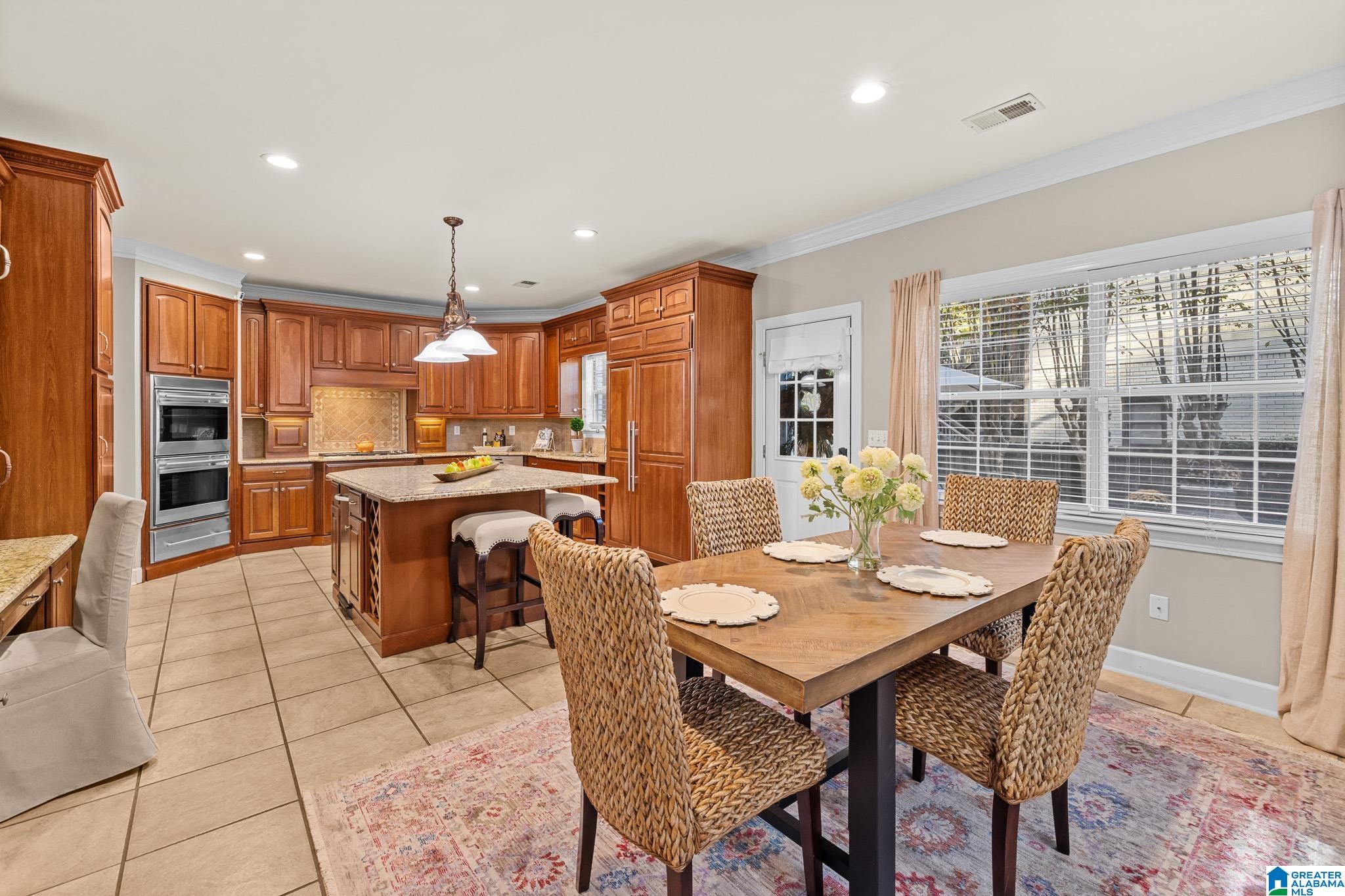 3521 Rhodes Drive Birmingham, AL 35209 - Photo 10 of 38