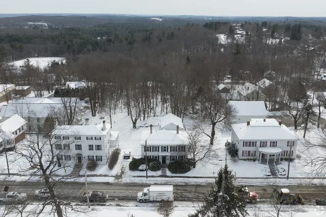 a picture of city view