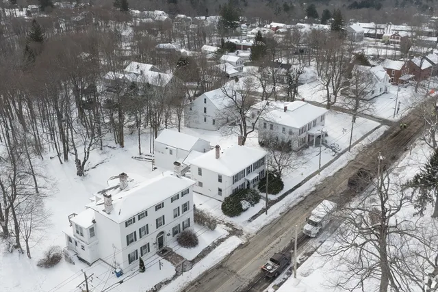 a picture of city view