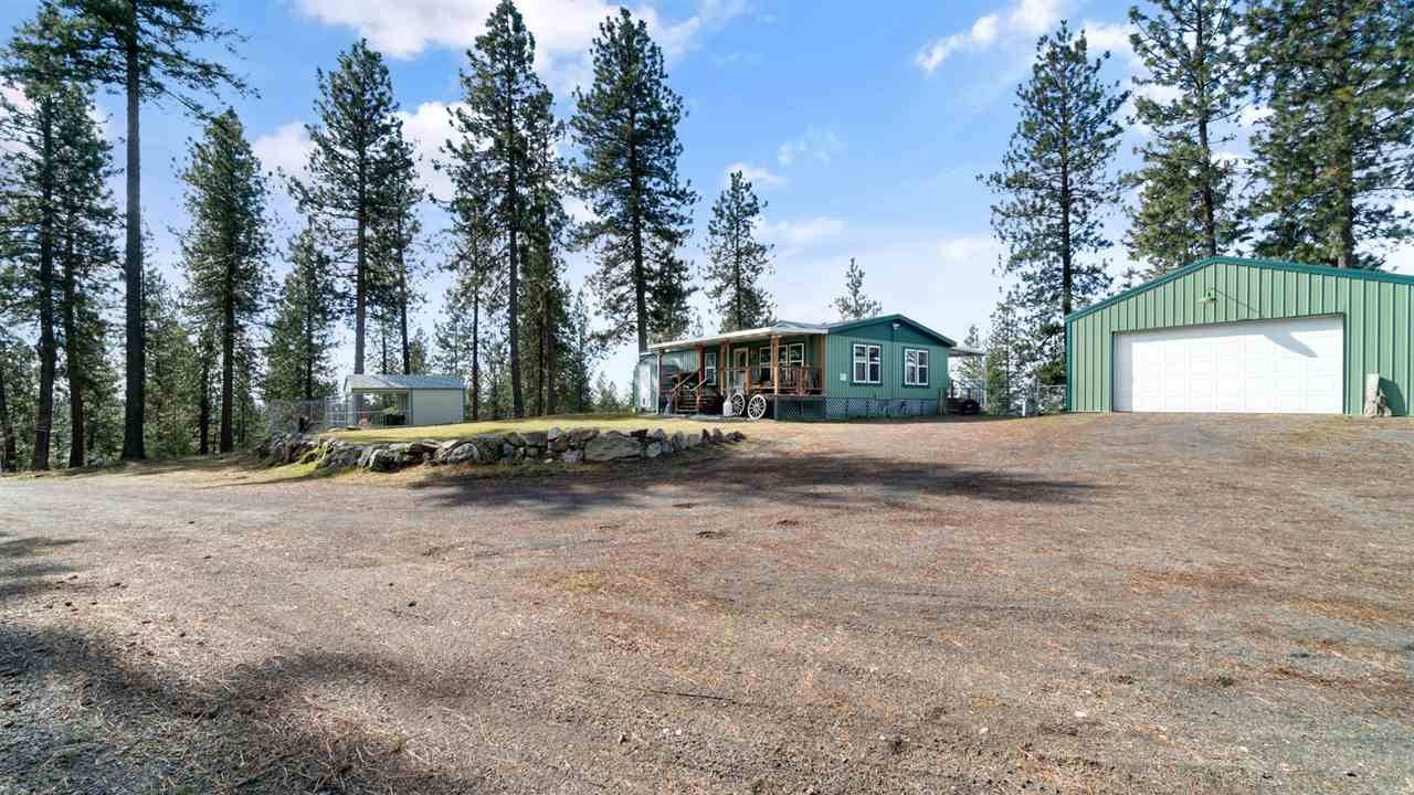 12219 East Tallman Road Chattaroy, WA 99003 - Photo 2 of 20 Gallery Image 2