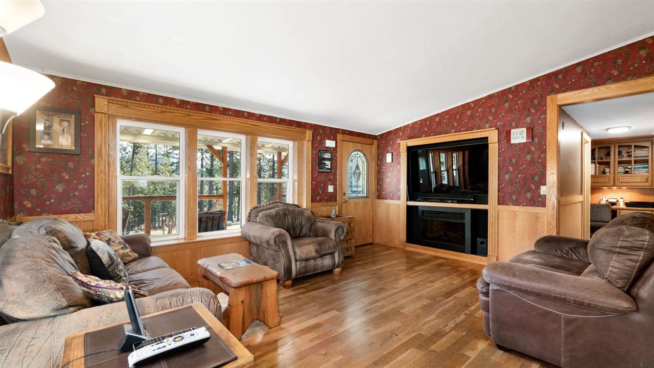 12219 East Tallman Road Chattaroy, WA 99003 - Photo 7 of 20 Gallery Image 7