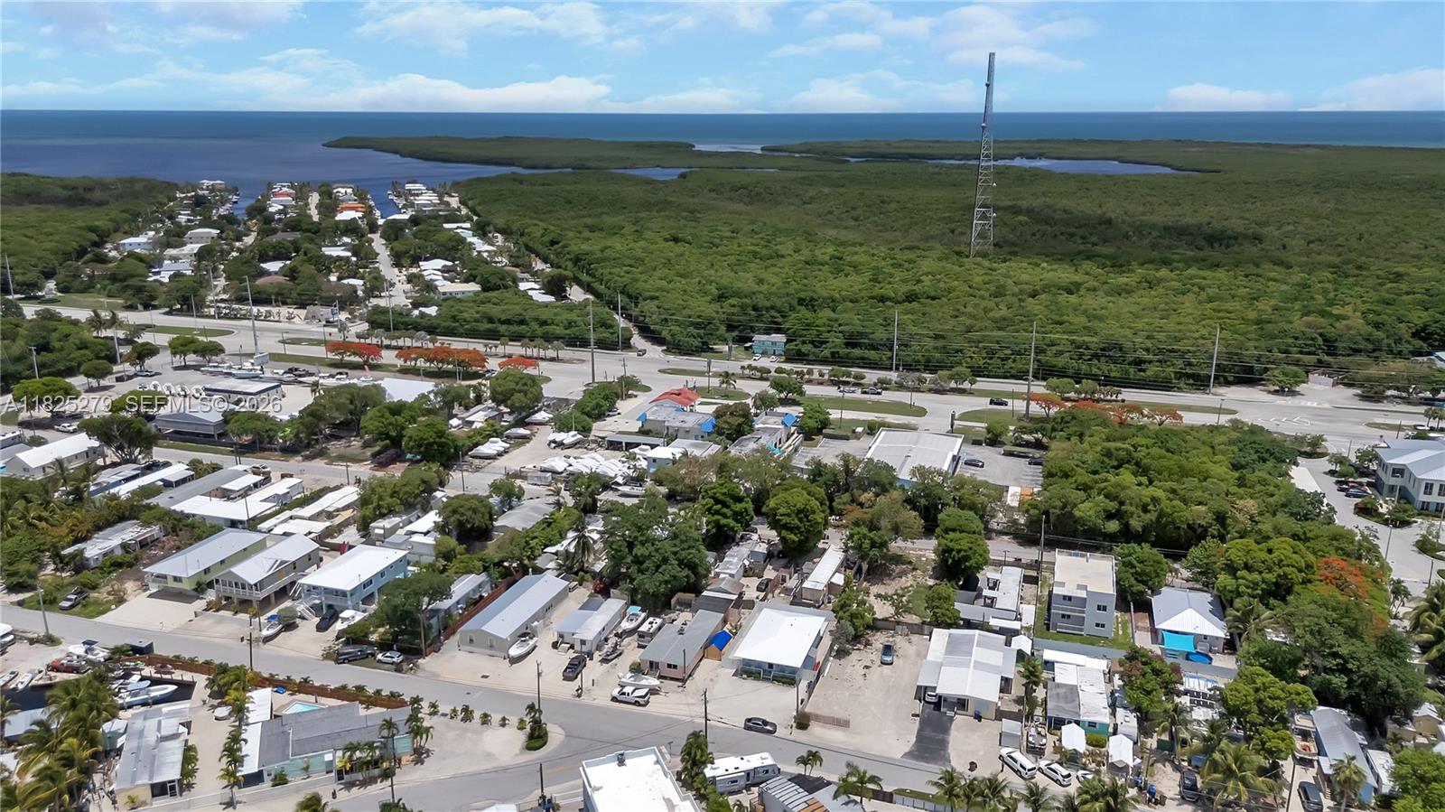 939 Plantation Road Key Largo, FL 33037 - Photo 27 of 40 a view of a city