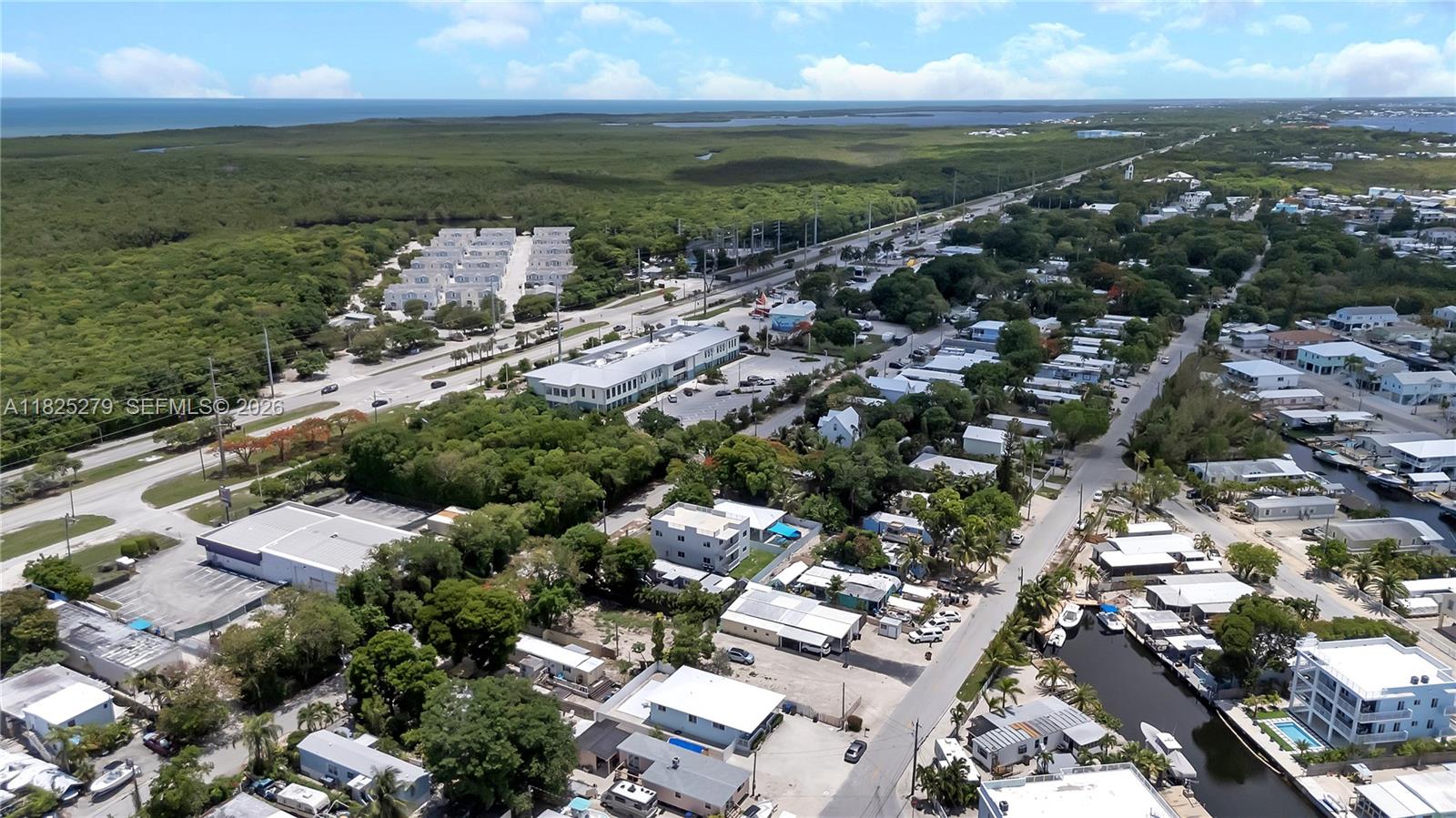 939 Plantation Road Key Largo, FL 33037 - Photo 29 of 40 an aerial view of multiple house