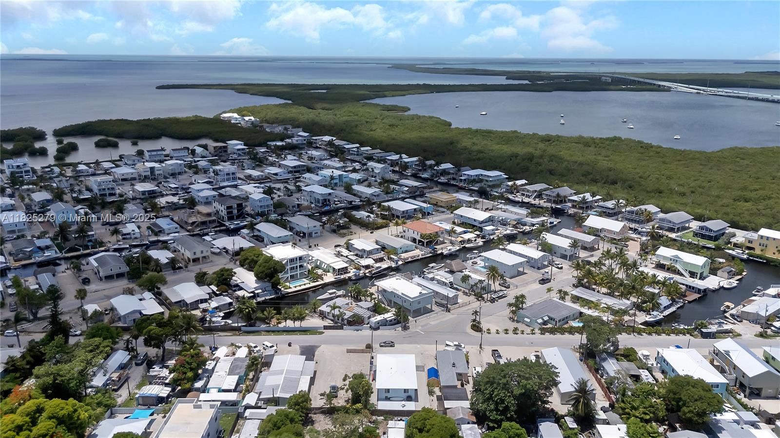 939 Plantation Road Key Largo, FL 33037 - Photo 33 of 41 a view of a city