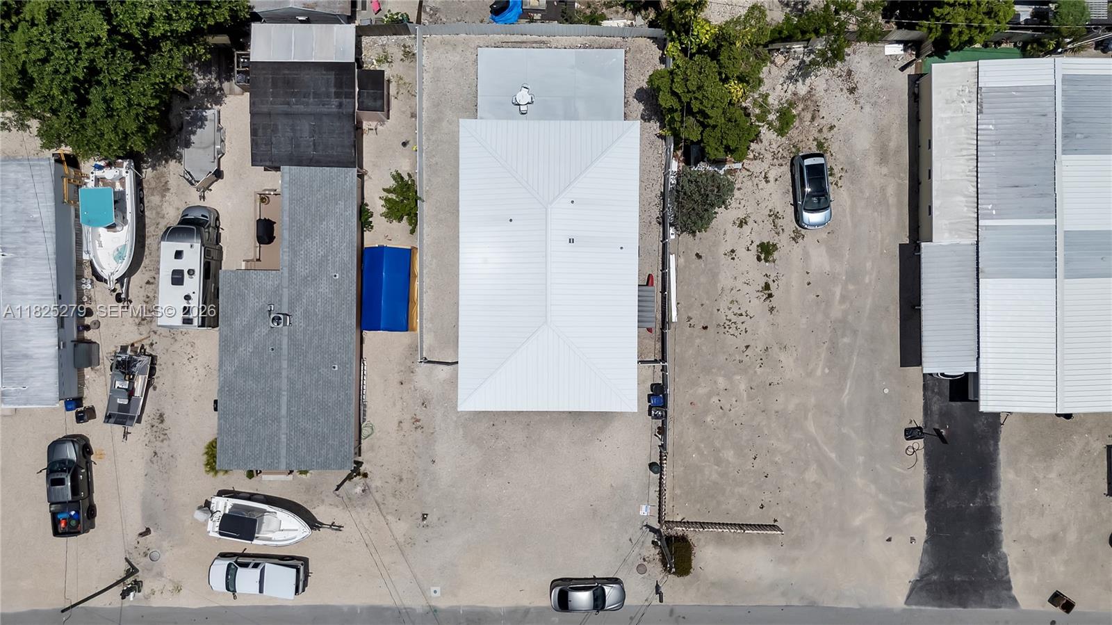 939 Plantation Road Key Largo, FL 33037 - Photo 39 of 40