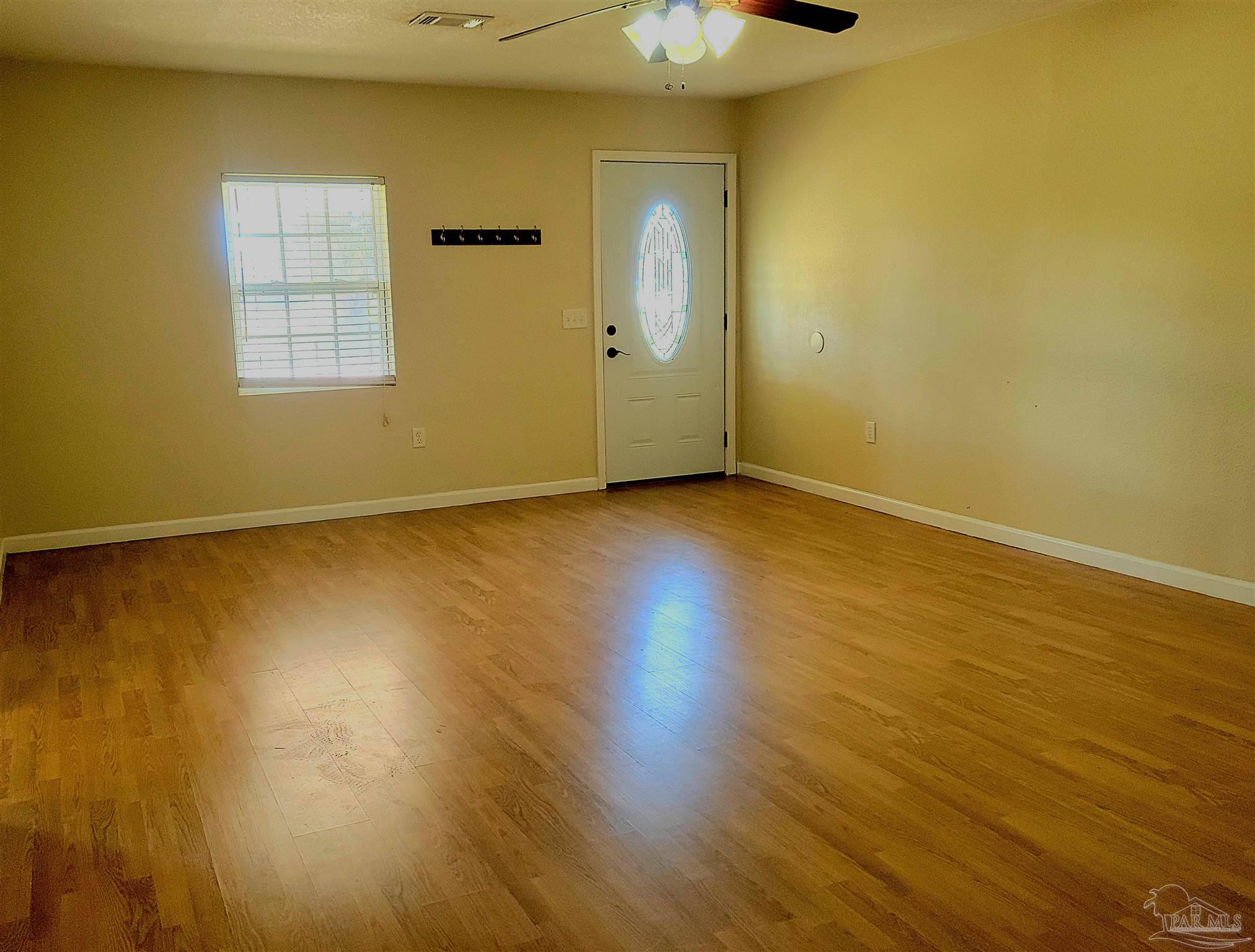 570 Neal Road Cantonment, FL 32533 - Photo 9 of 28