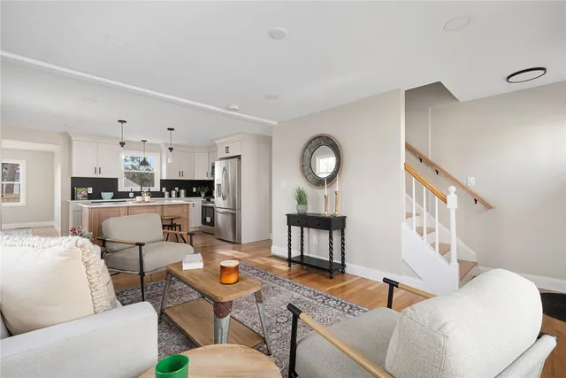 $749,900 | 137 Bayview Avenue, North Kingstown, RI 02852