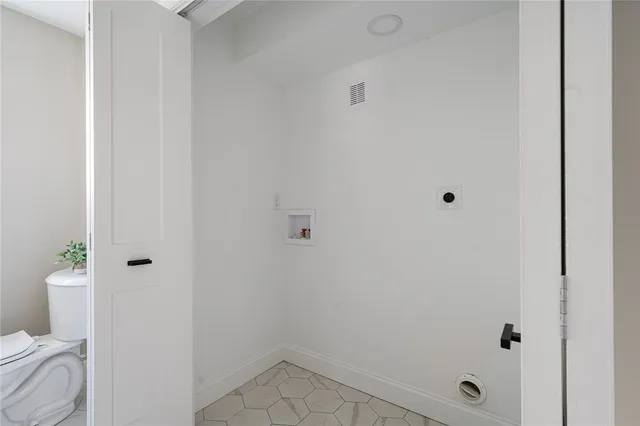 $749,900 | 137 Bayview Avenue, North Kingstown, RI 02852