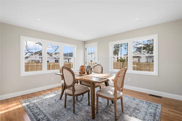 $749,900 | 137 Bayview Avenue, North Kingstown, RI 02852