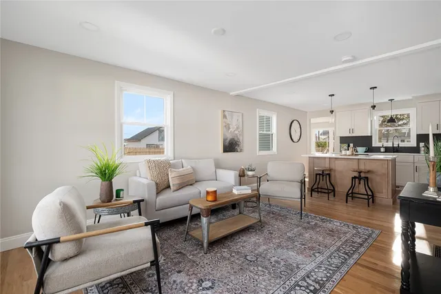 $749,900 | 137 Bayview Avenue, North Kingstown, RI 02852