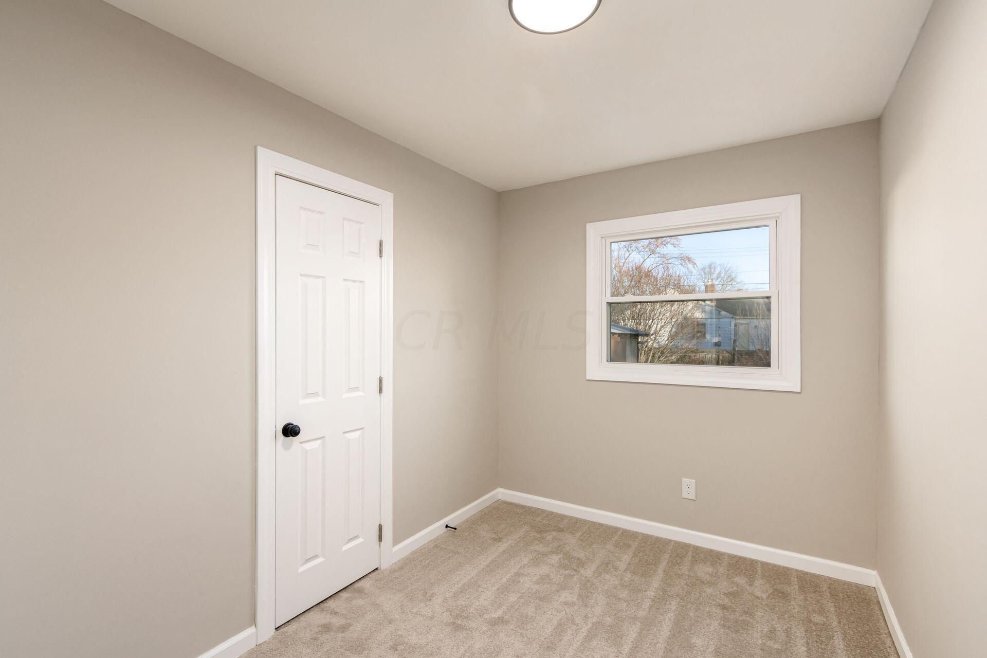 1364 Huy Road Columbus, OH 43224 - Photo 13 of 32 huybed1.2