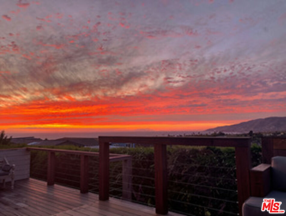 29500 Heathercliff Road, Unit 275 Malibu, CA 90265 - Photo 12 of 16 Gallery Image 12