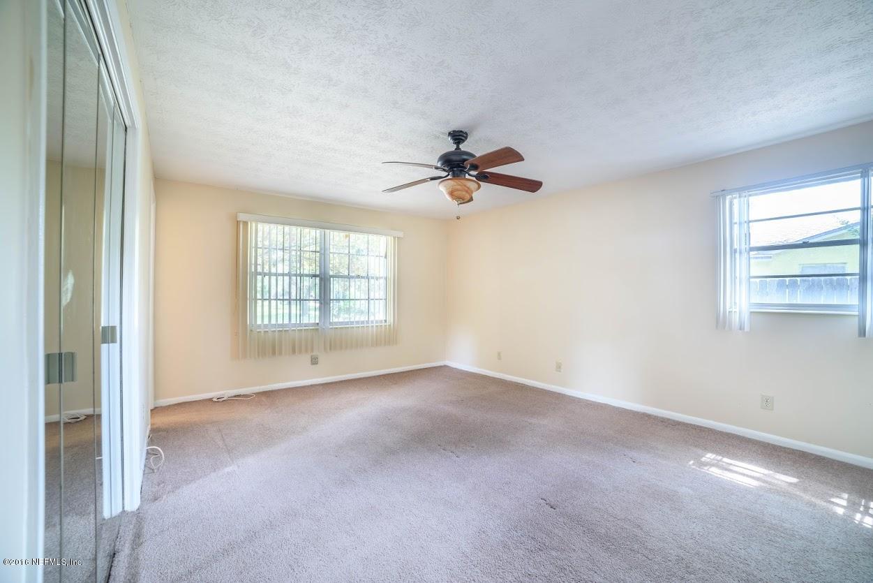 3888 Raintree Road Jacksonville, FL 32277 - Photo 11 of 26 3. Master